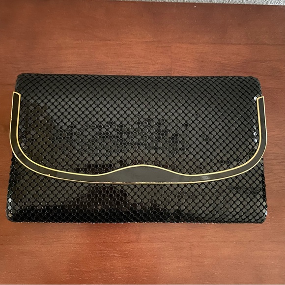 Metal liquid sequins chain clutch - Picture 1 of 4